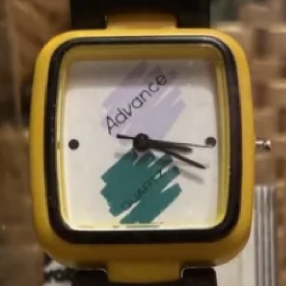 Vintages 80’s Fashion Watch 🔥❤️🔥❤️ - Picture 9 of 11